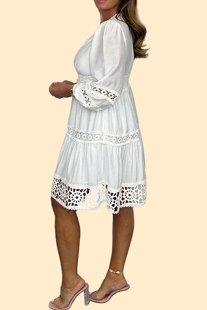 Comfortabele kanten jurk met V-hals